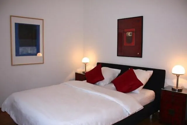 Charming Flat, Near - Fb9 *